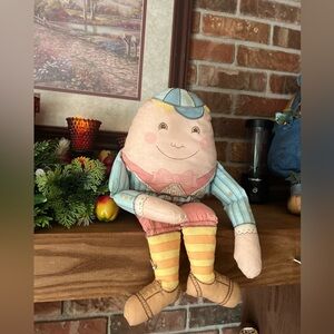 Rare Vintage 18" Humpty
Dumpty
